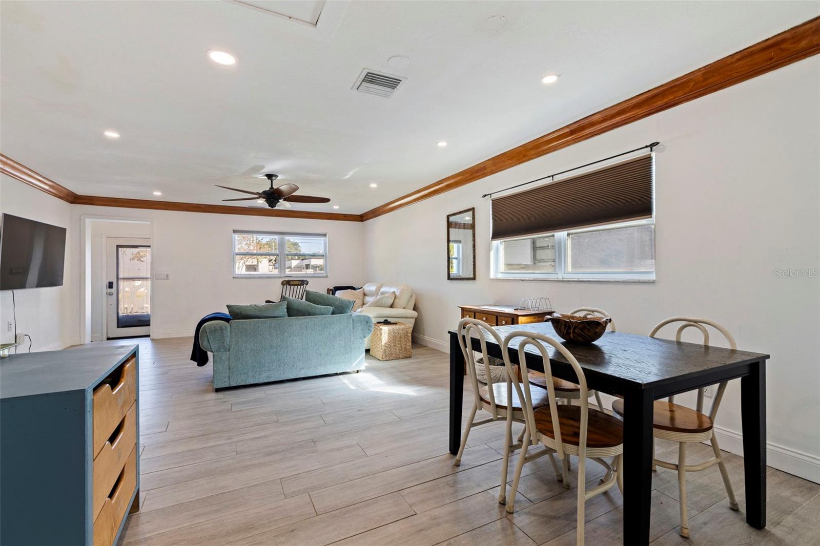 Image 13 of 43 For 5322 25th Avenue S