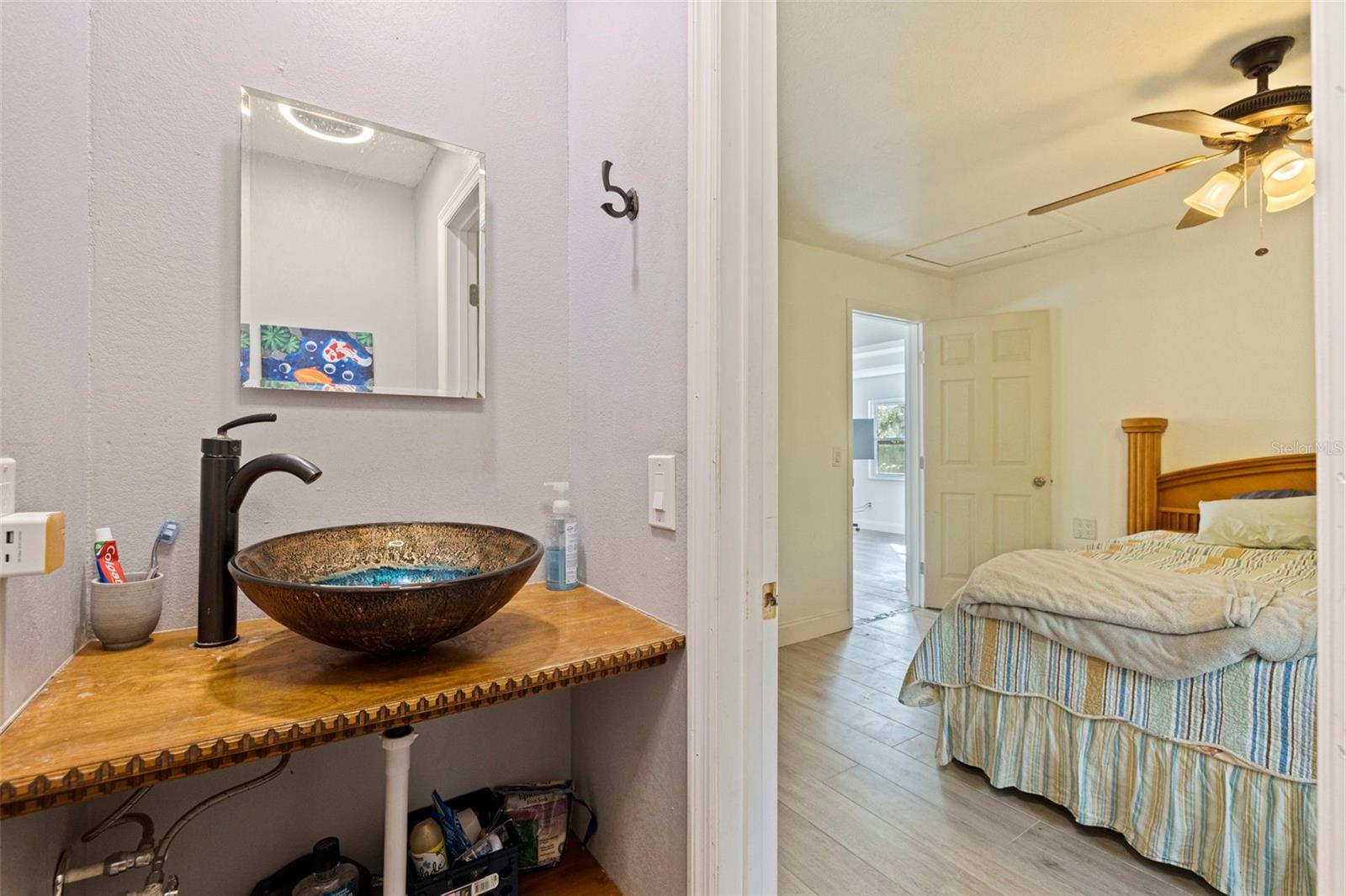 Image 23 of 43 For 5322 25th Avenue S