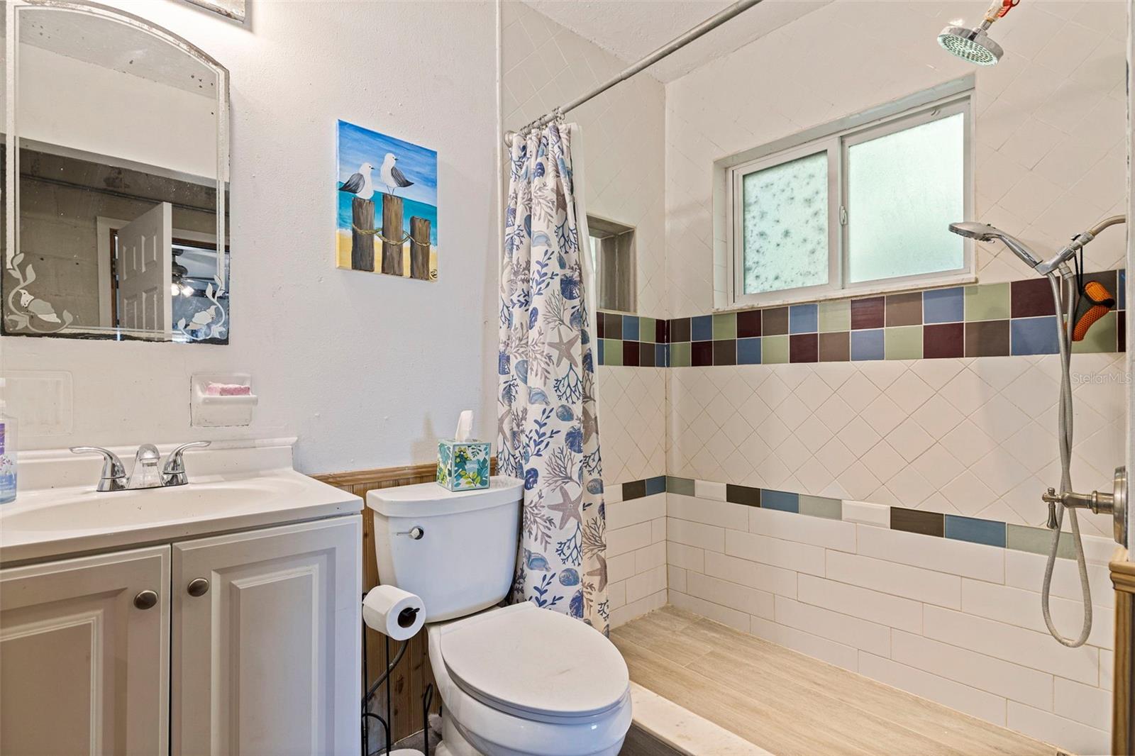 Image 26 of 43 For 5322 25th Avenue S