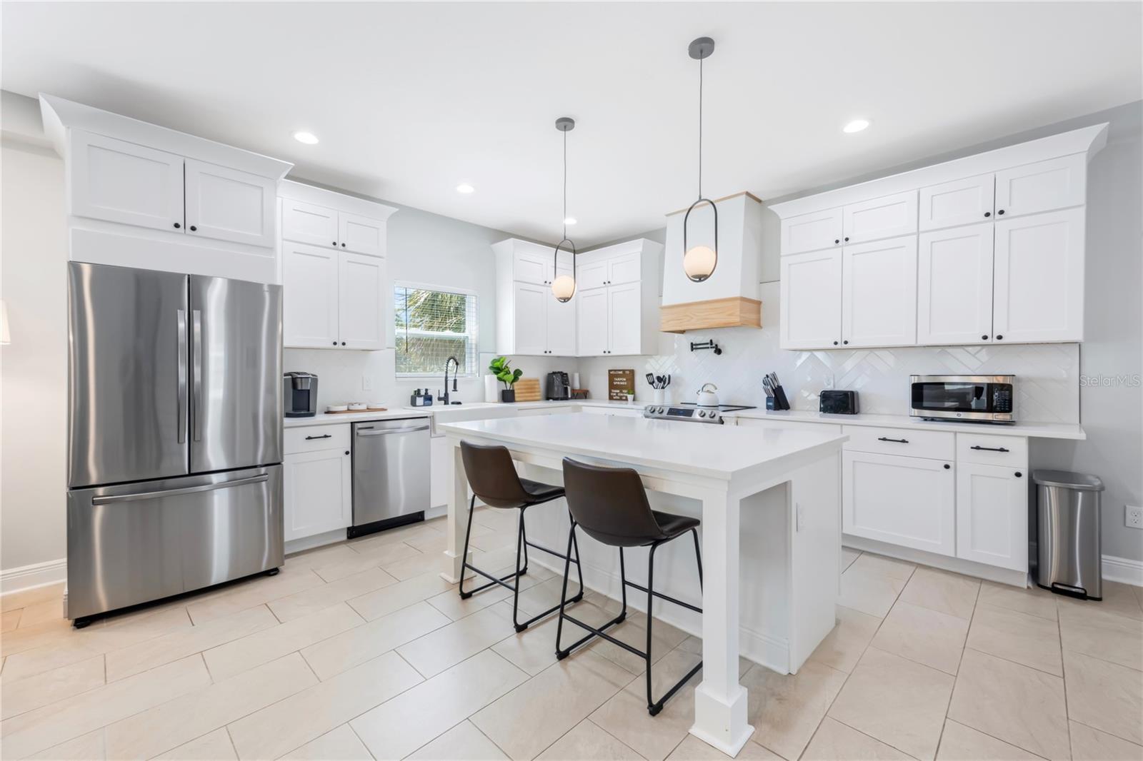 Image 13 of 68 For 707 Disston Avenue