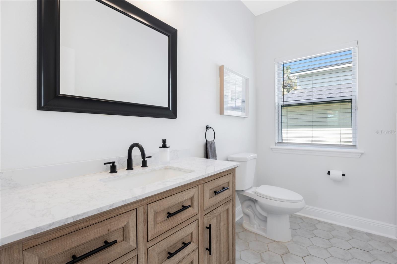 Image 16 of 68 For 707 Disston Avenue