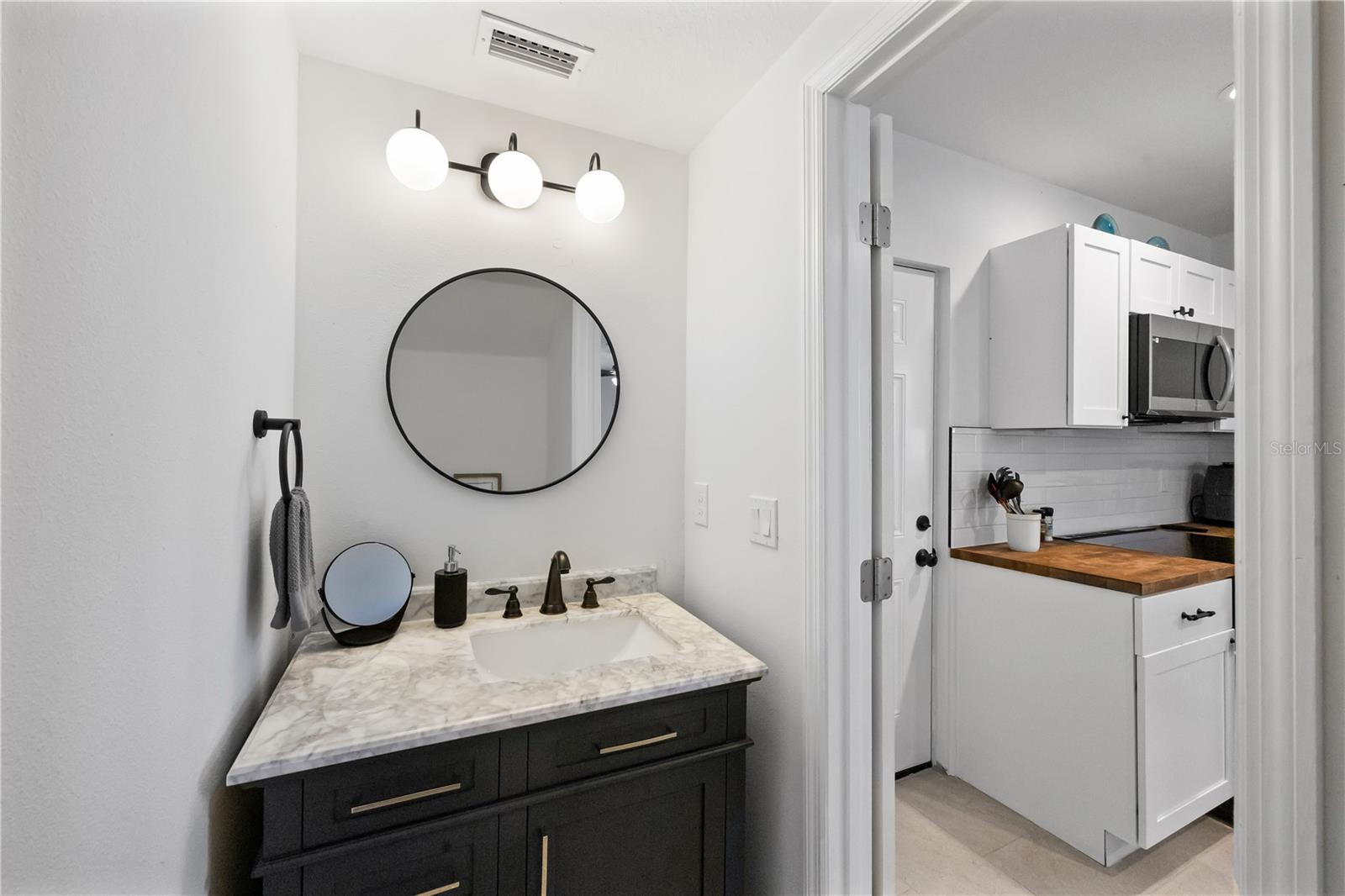 Image 42 of 68 For 707 Disston Avenue