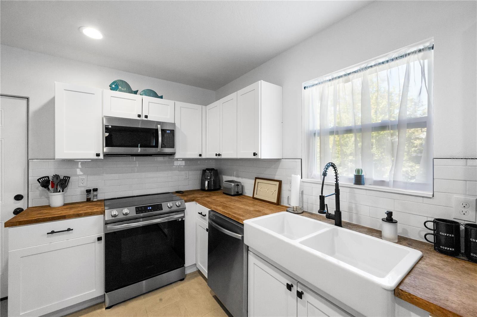 Image 45 of 68 For 707 Disston Avenue