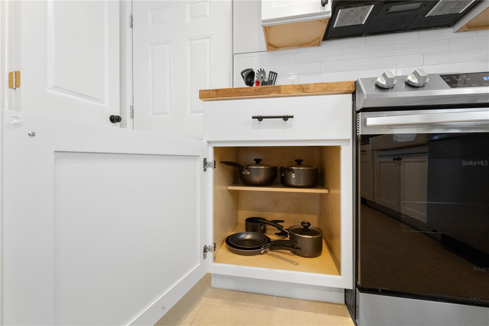 Image 46 of 68 For 707 Disston Avenue