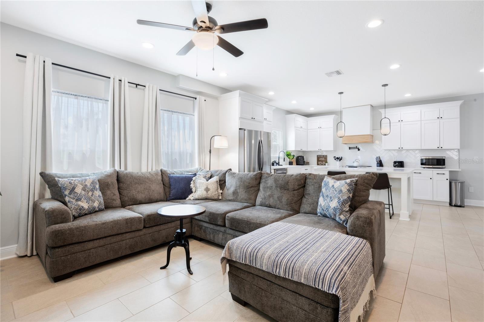 Image 7 of 68 For 707 Disston Avenue