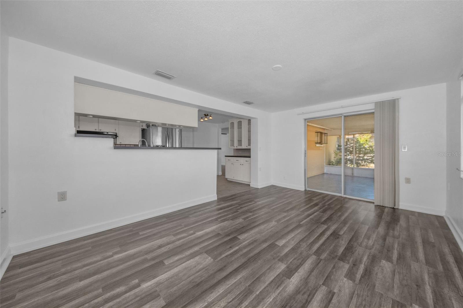 Image 26 of 44 For 5705 Mariposa Drive