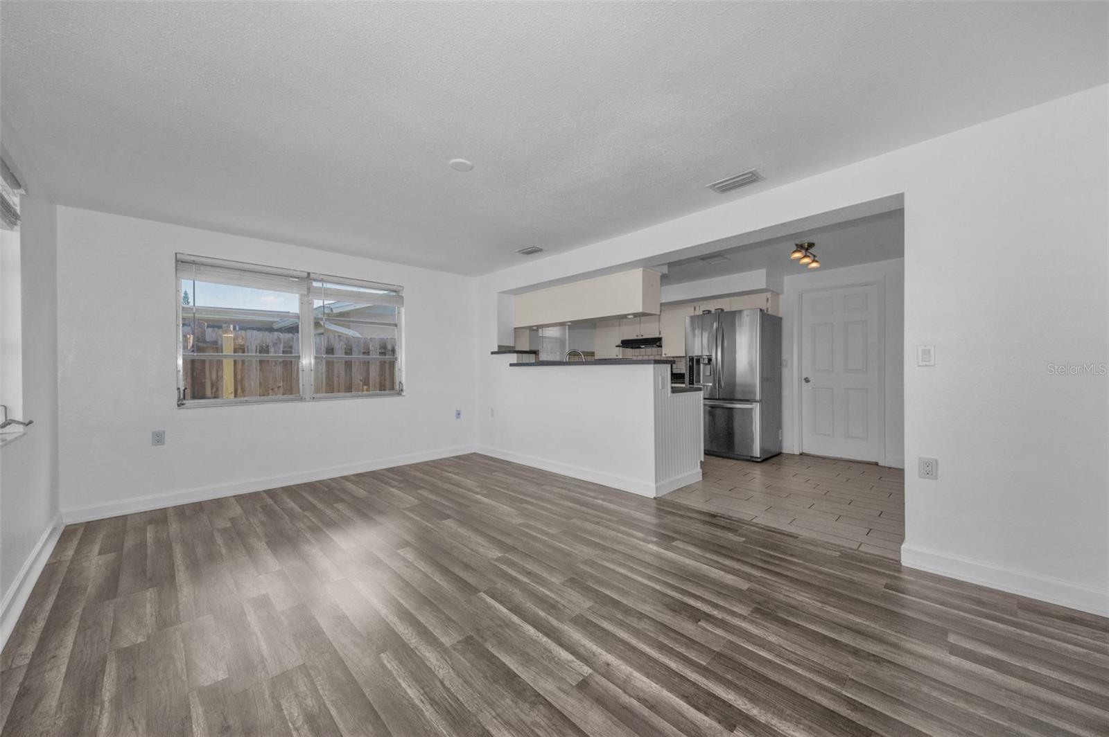 Image 27 of 44 For 5705 Mariposa Drive