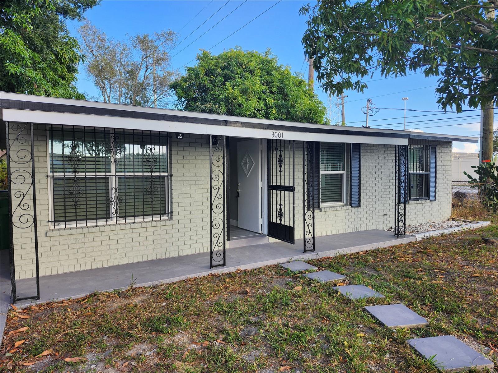 Image 15 of 21 For 3001 43rd Street