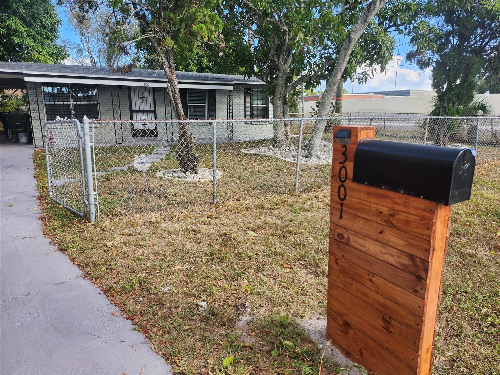 Image 19 of 21 For 3001 43rd Street