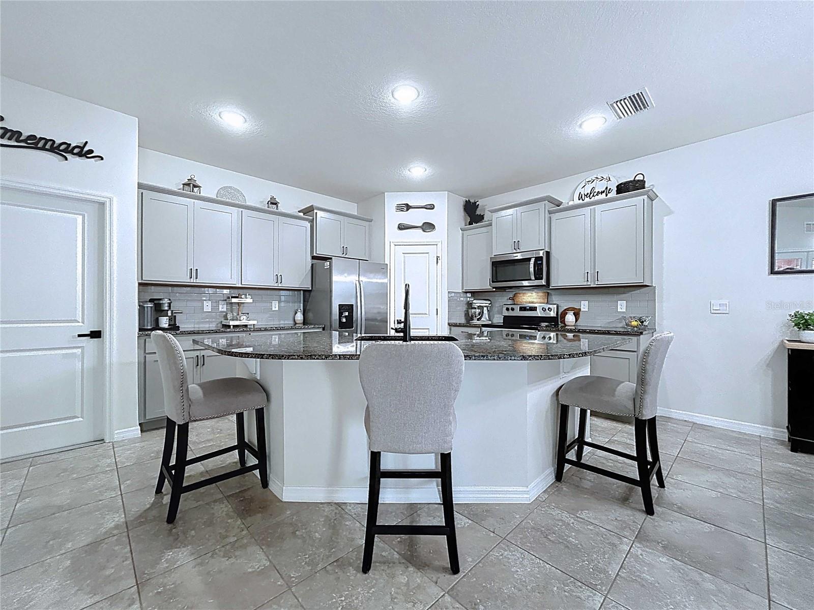 Image 14 of 50 For 31130 Mango Fade Way