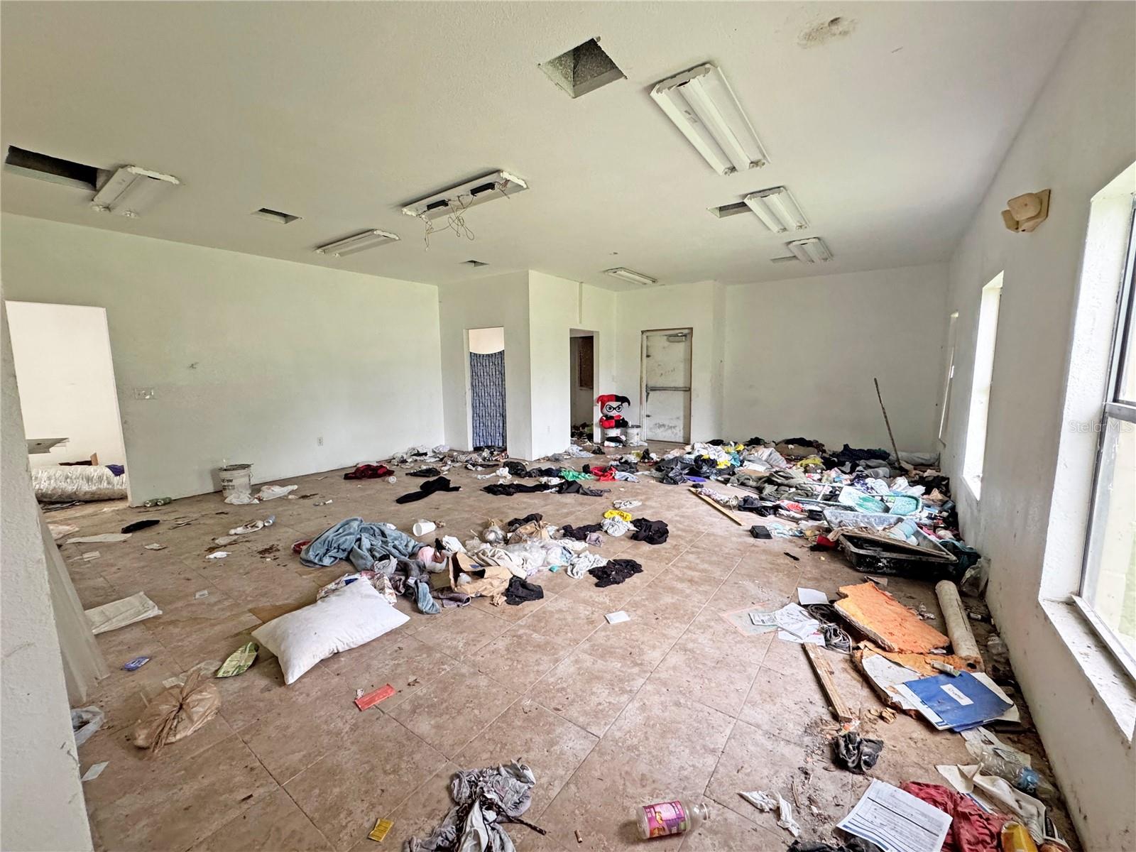 Image 17 of 20 For 1512 13th Place