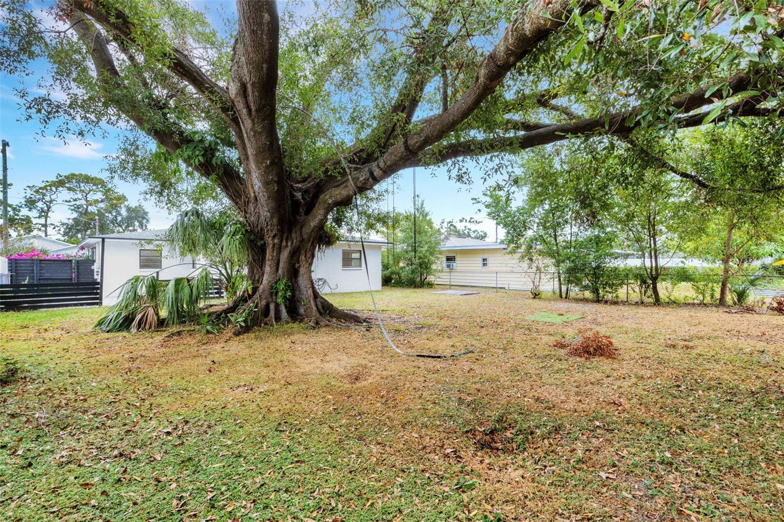 Image 45 of 59 For 918 Kentucky Avenue