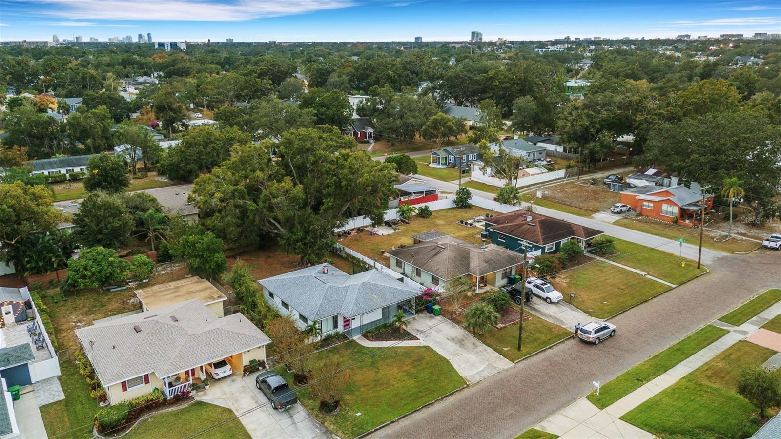 Image 52 of 59 For 918 Kentucky Avenue