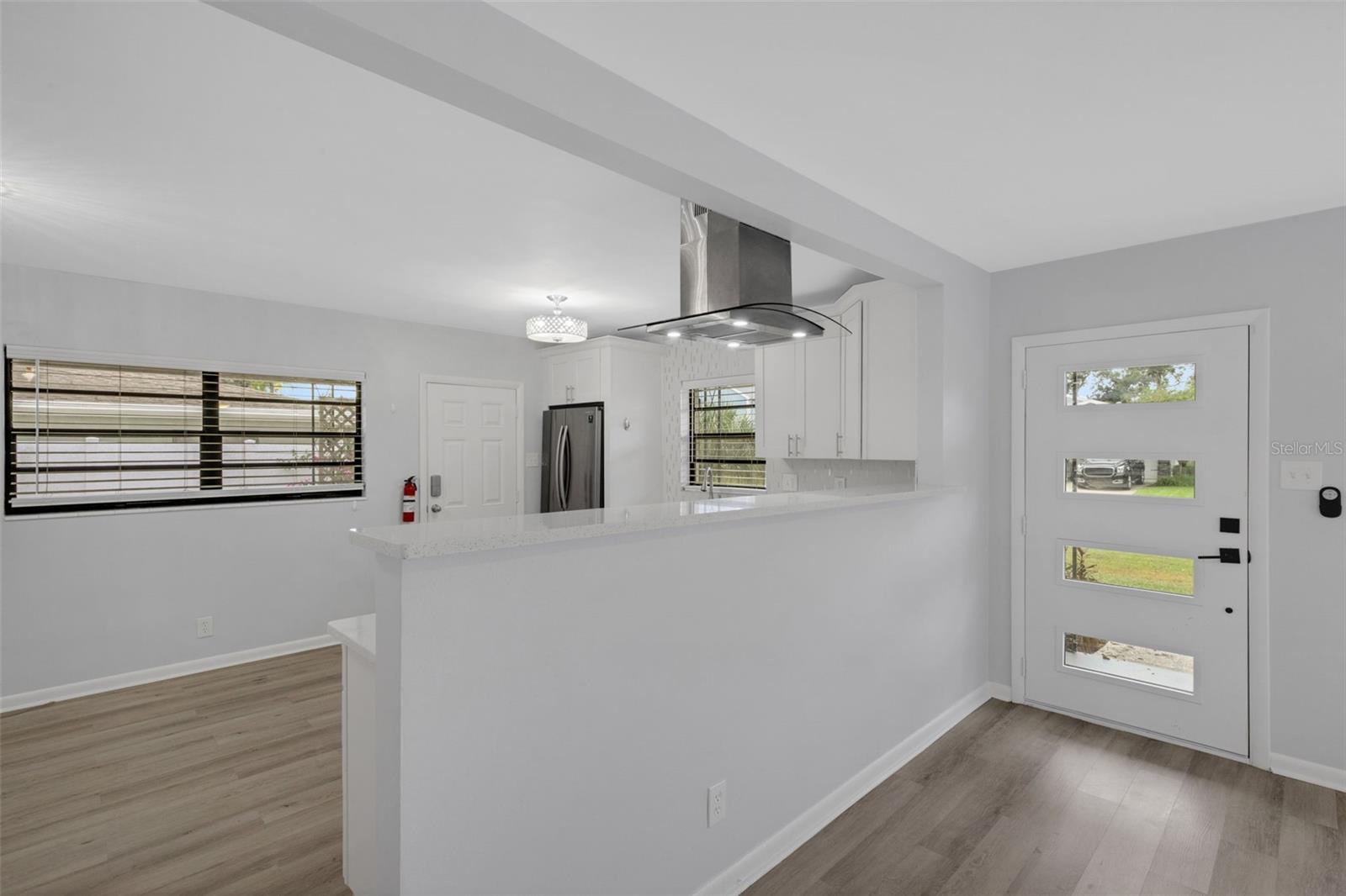 Image 7 of 59 For 918 Kentucky Avenue