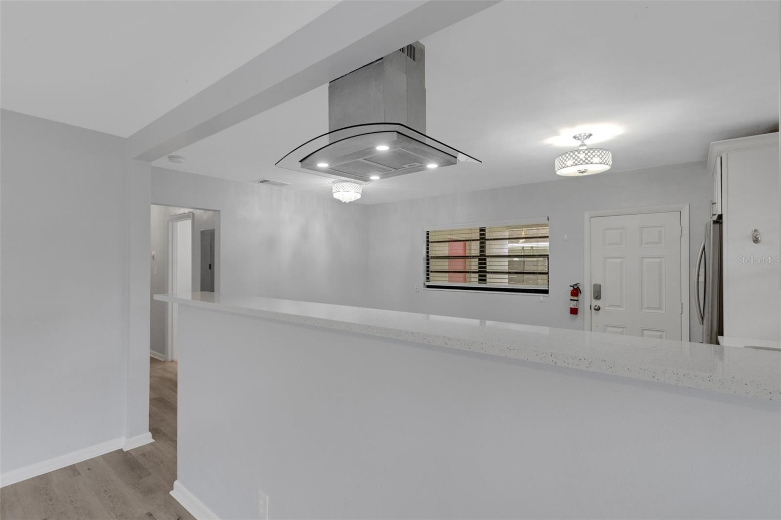 Image 8 of 59 For 918 Kentucky Avenue