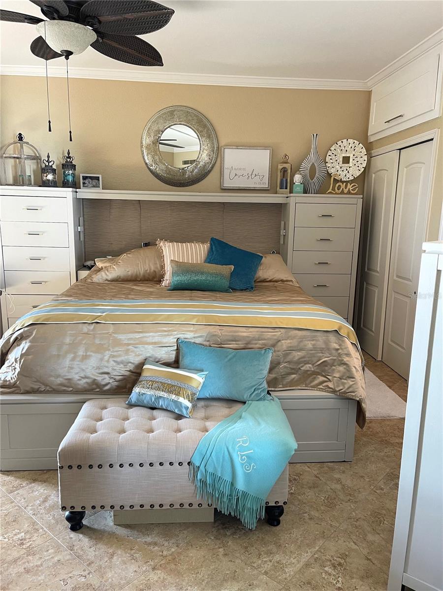 Image 19 of 88 For 880 Mandalay Avenue C615