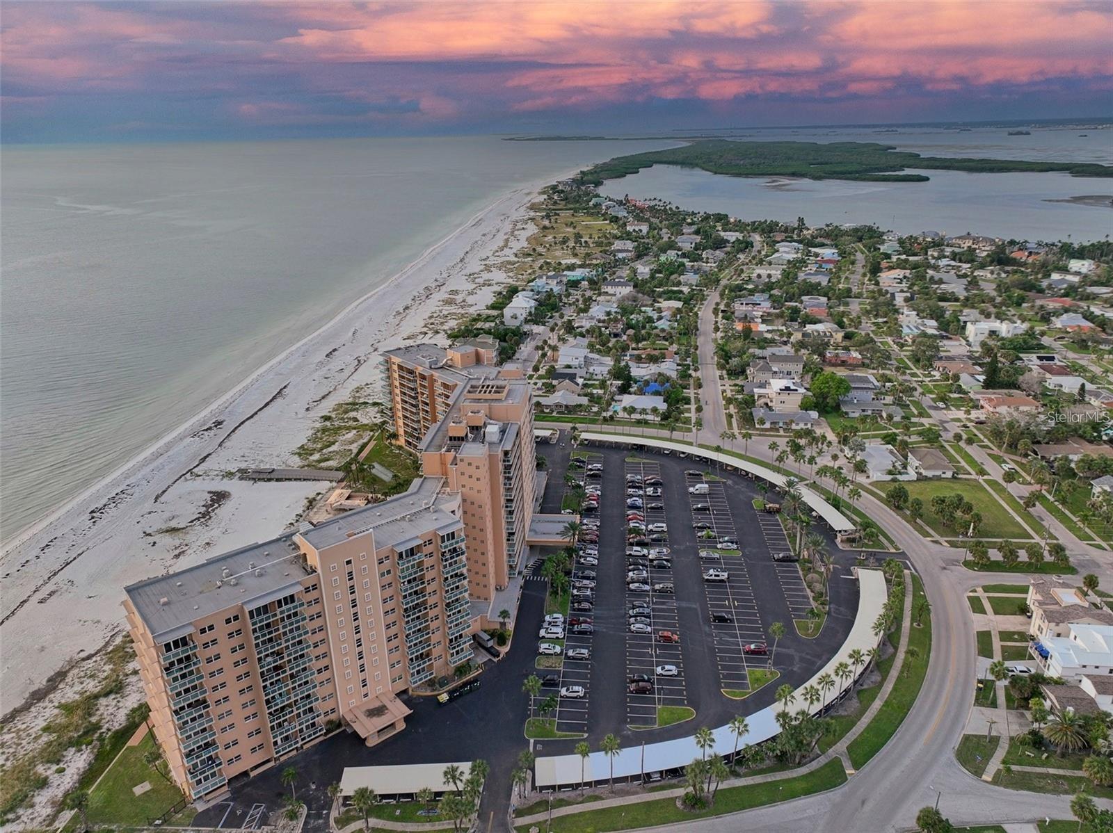 Image 86 of 88 For 880 Mandalay Avenue C615