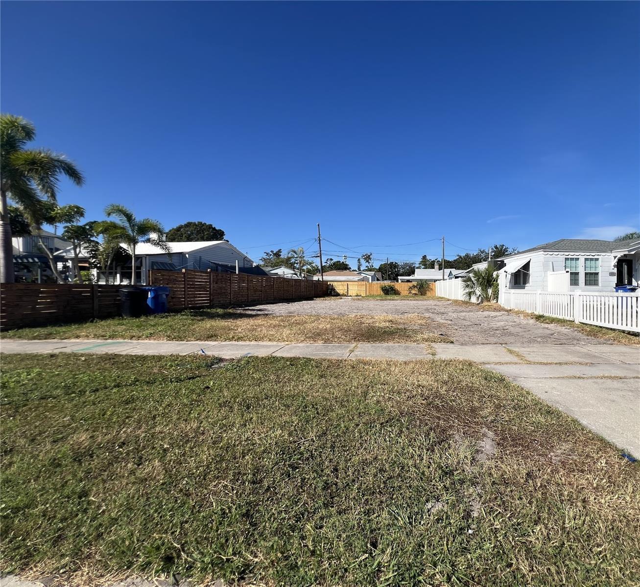 Image 8 of 8 For 4005 Sunrise Drive S