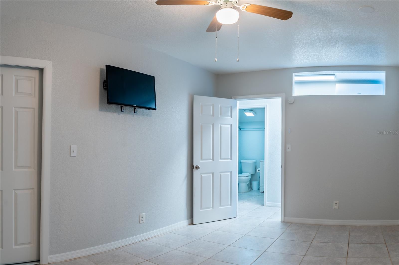 Image 29 of 35 For 3276 Morven Drive