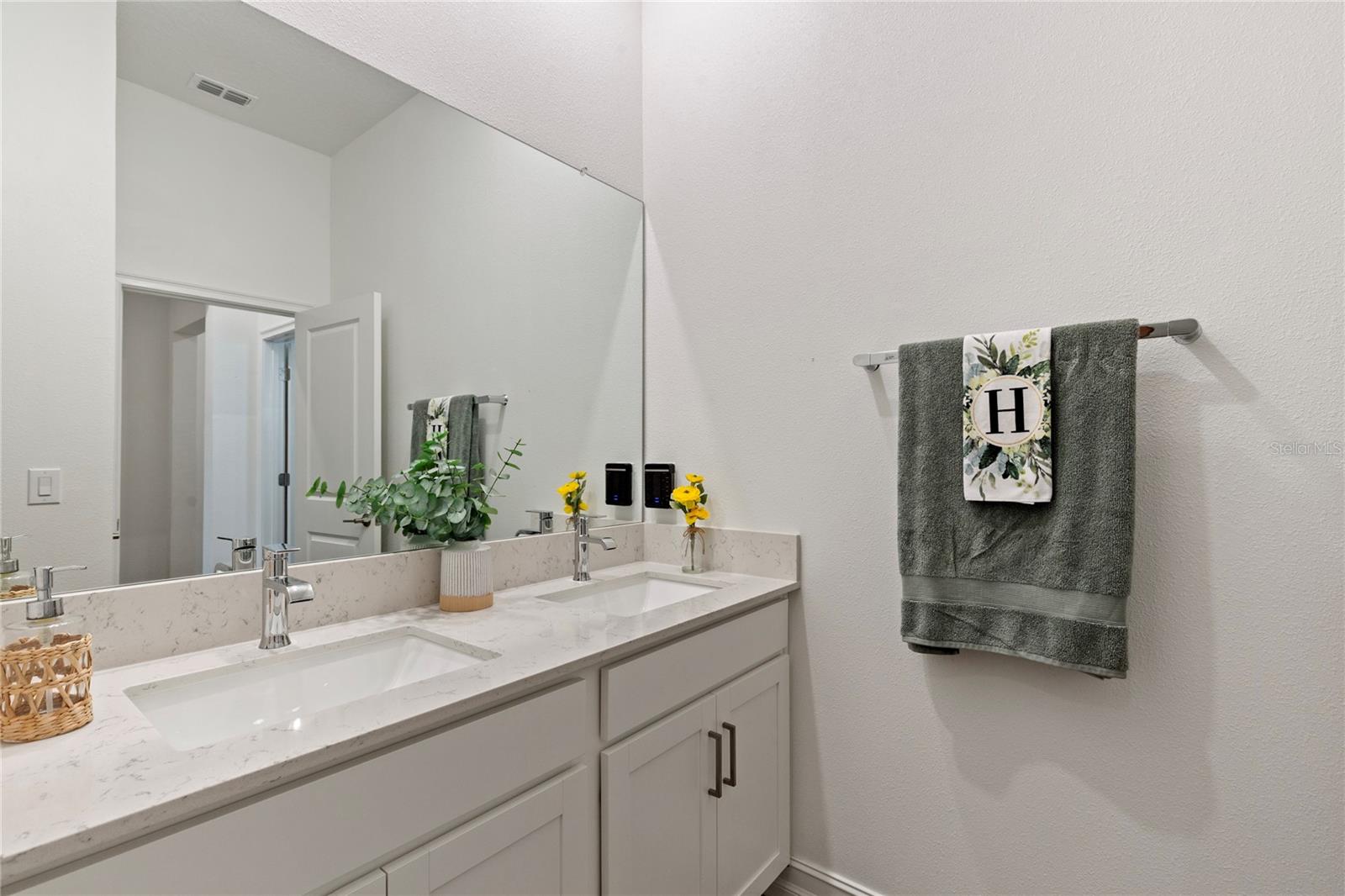 Image 10 of 49 For 8692 Little Bluestem Drive