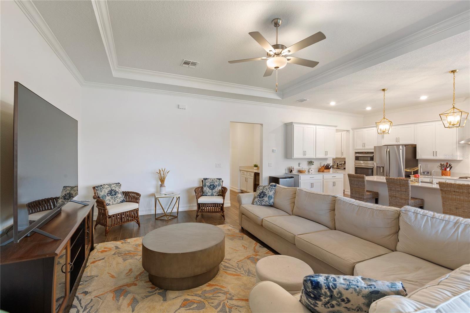 Image 20 of 49 For 8692 Little Bluestem Drive