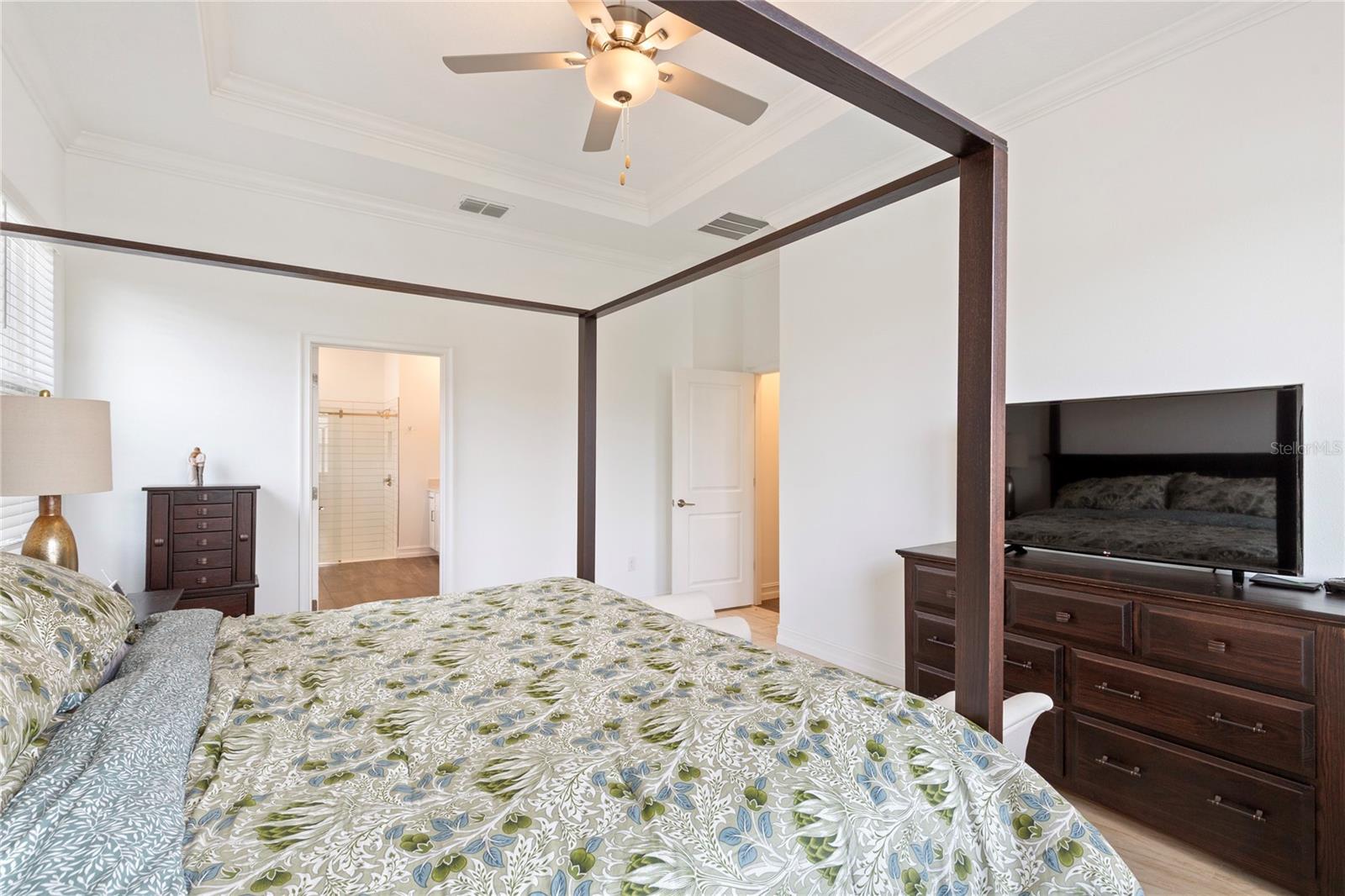 Image 34 of 49 For 8692 Little Bluestem Drive