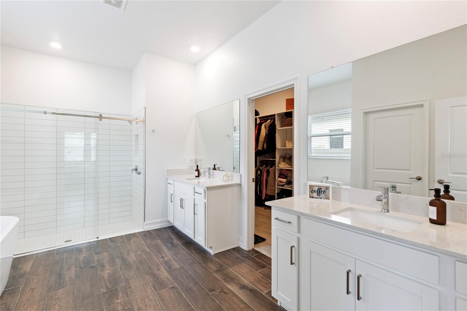 Image 37 of 49 For 8692 Little Bluestem Drive