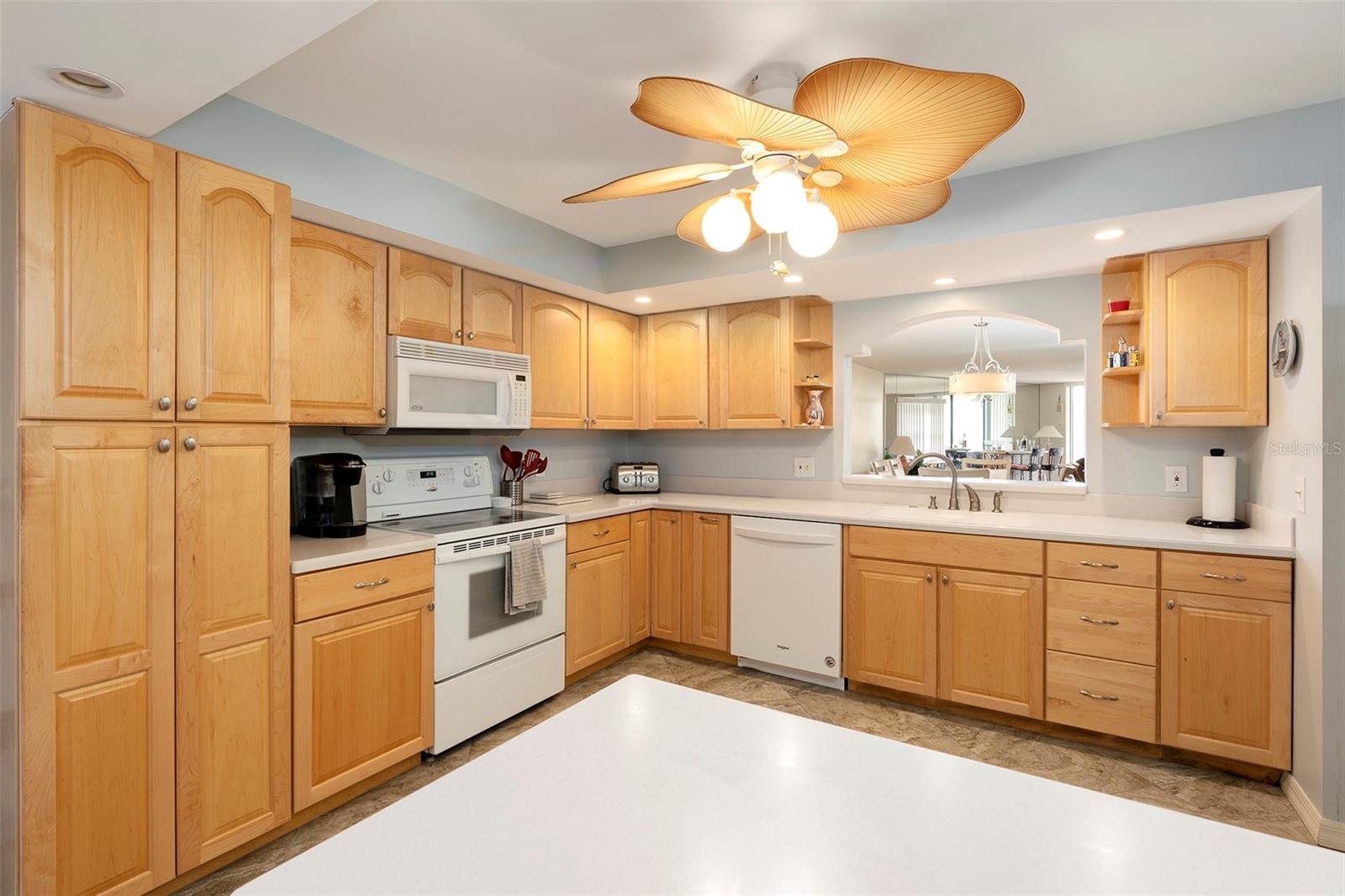 Image 13 of 56 For 6500 Sunset Way 116