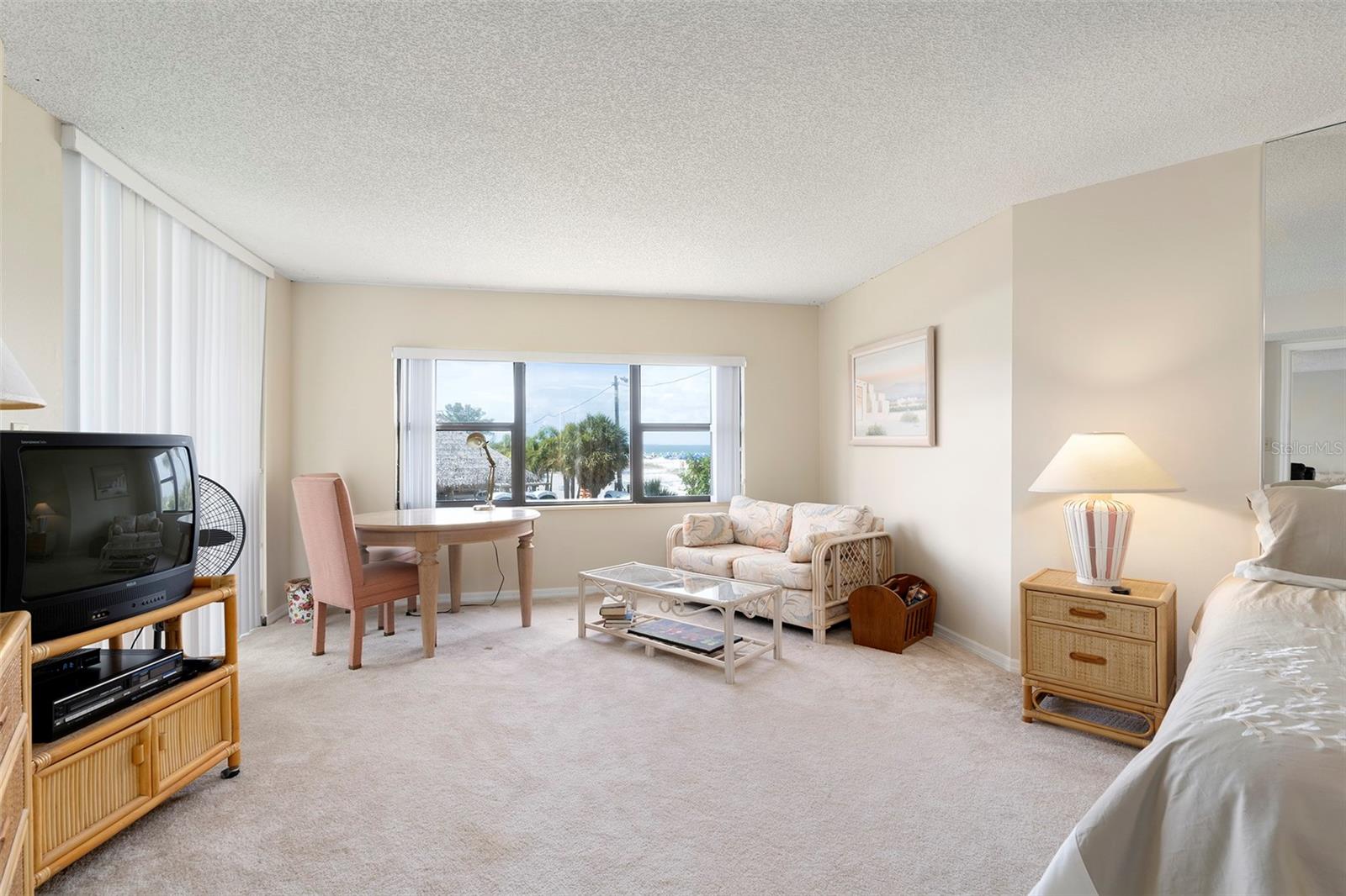 Image 15 of 56 For 6500 Sunset Way 116