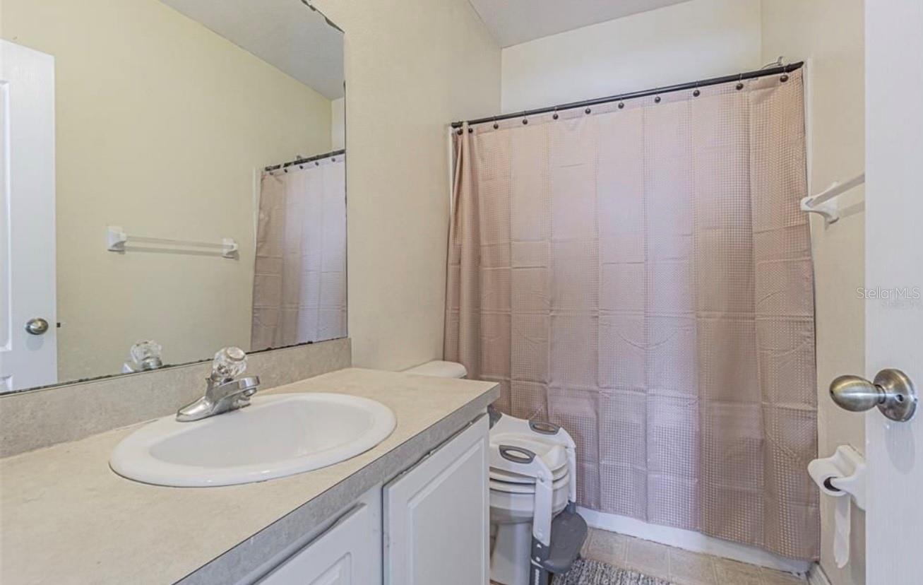 Image 13 of 21 For 12254 Foxmoor Peak Drive