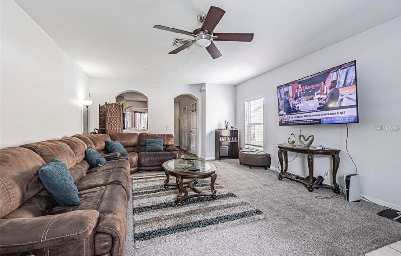 Image 4 of 21 For 12254 Foxmoor Peak Drive