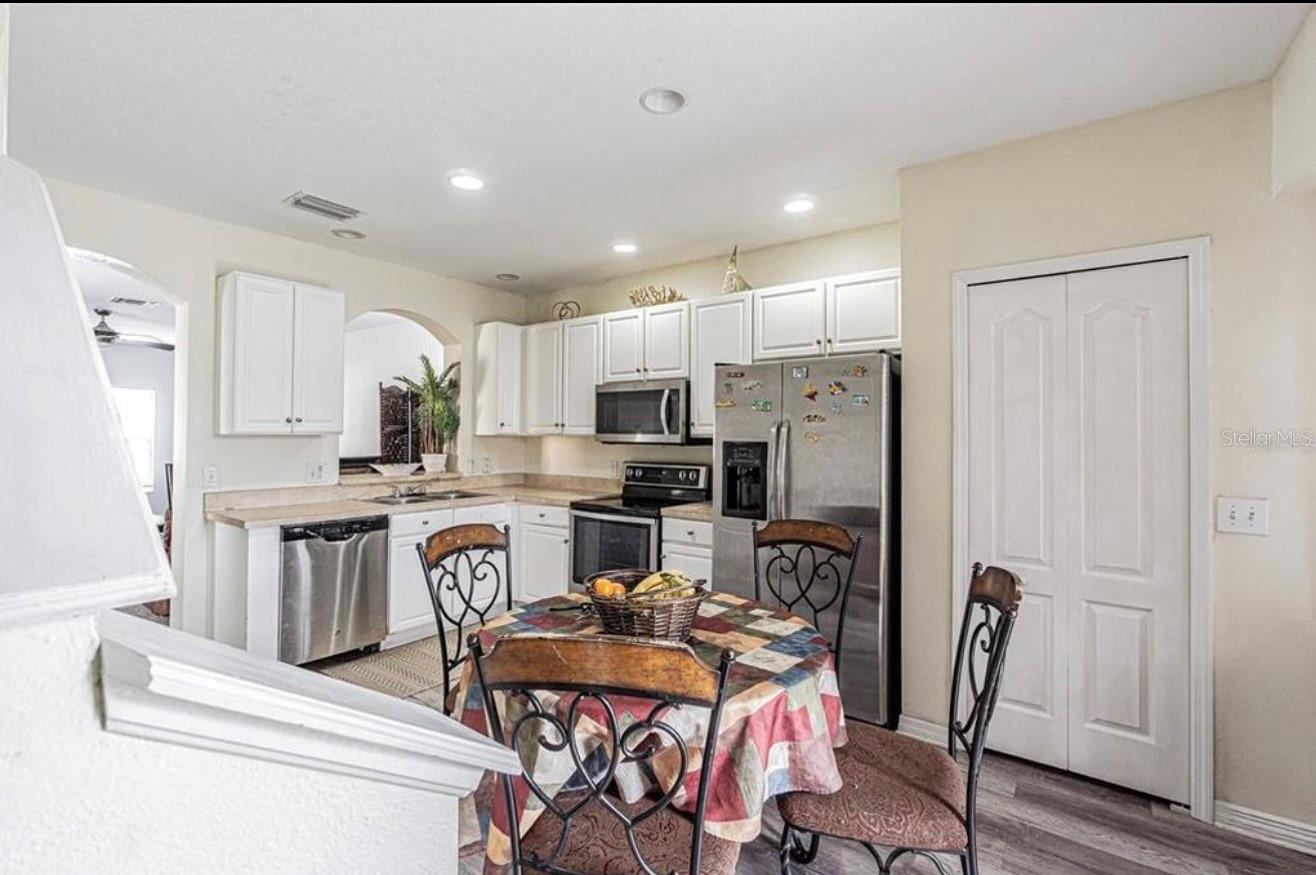 Image 9 of 21 For 12254 Foxmoor Peak Drive