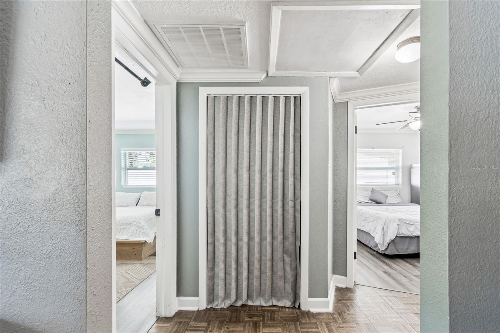 Listing photo id 12 for 918 18th Street Sw