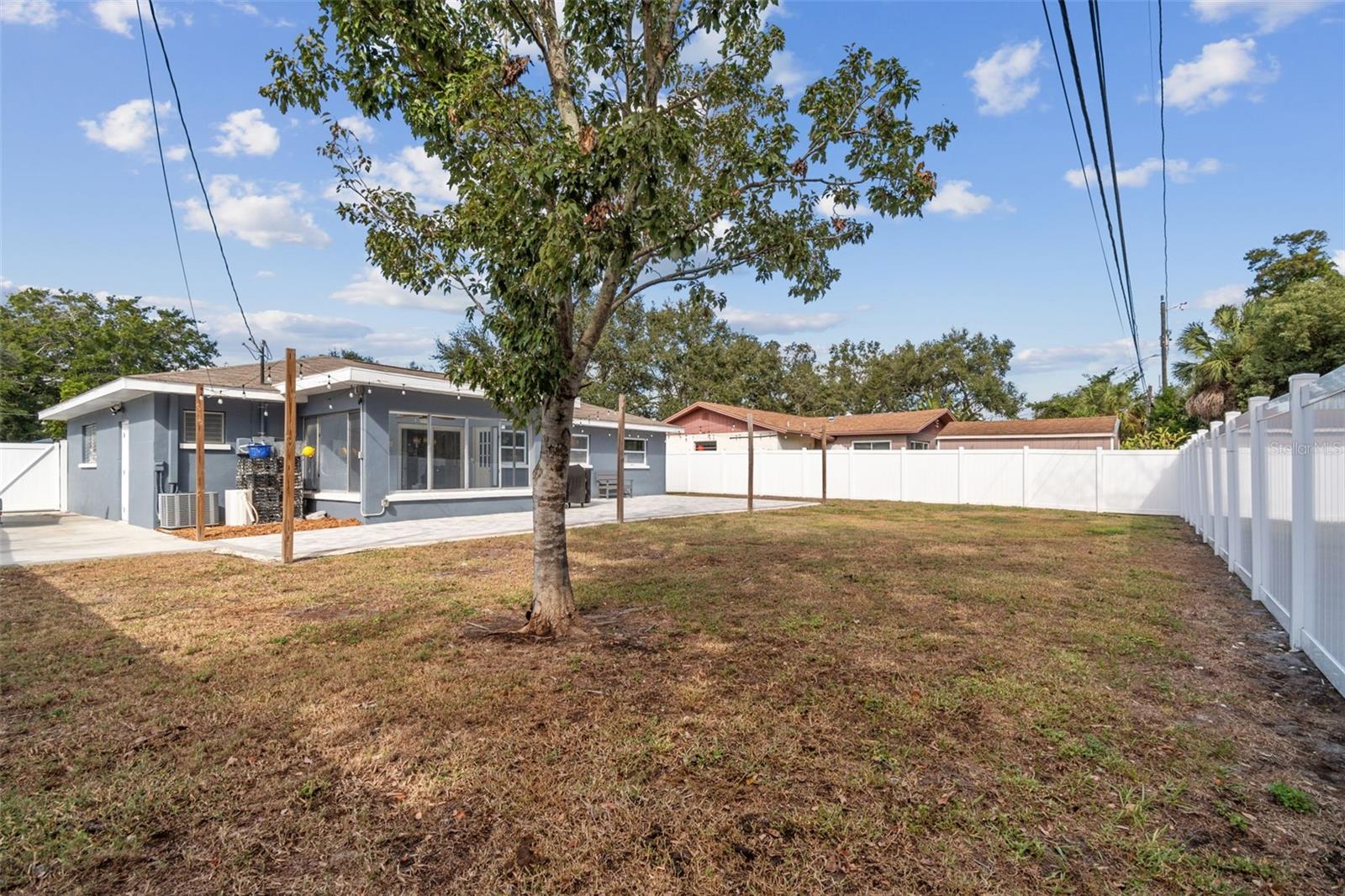 Listing photo id 31 for 918 18th Street Sw