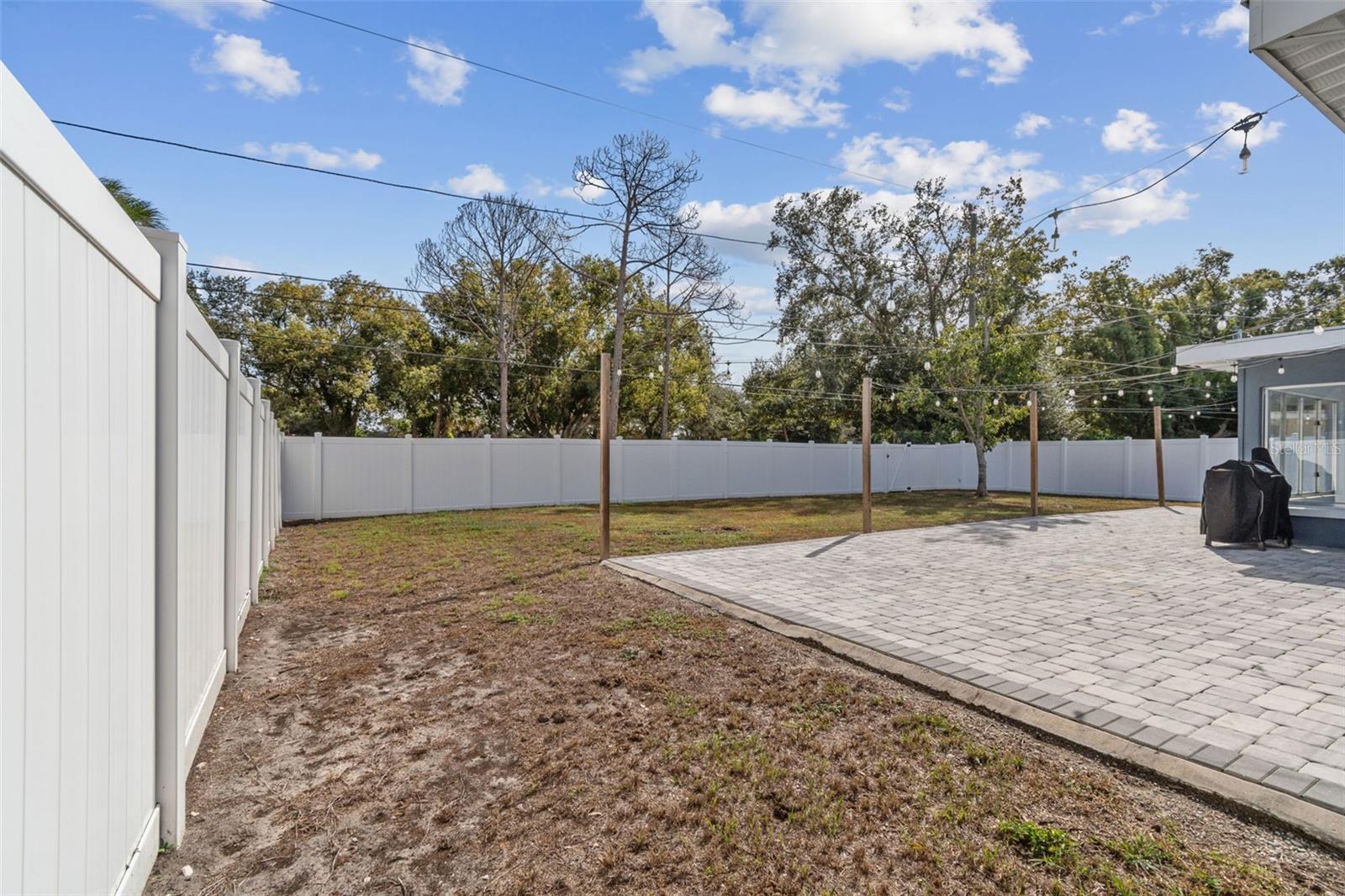 Listing photo id 38 for 918 18th Street Sw