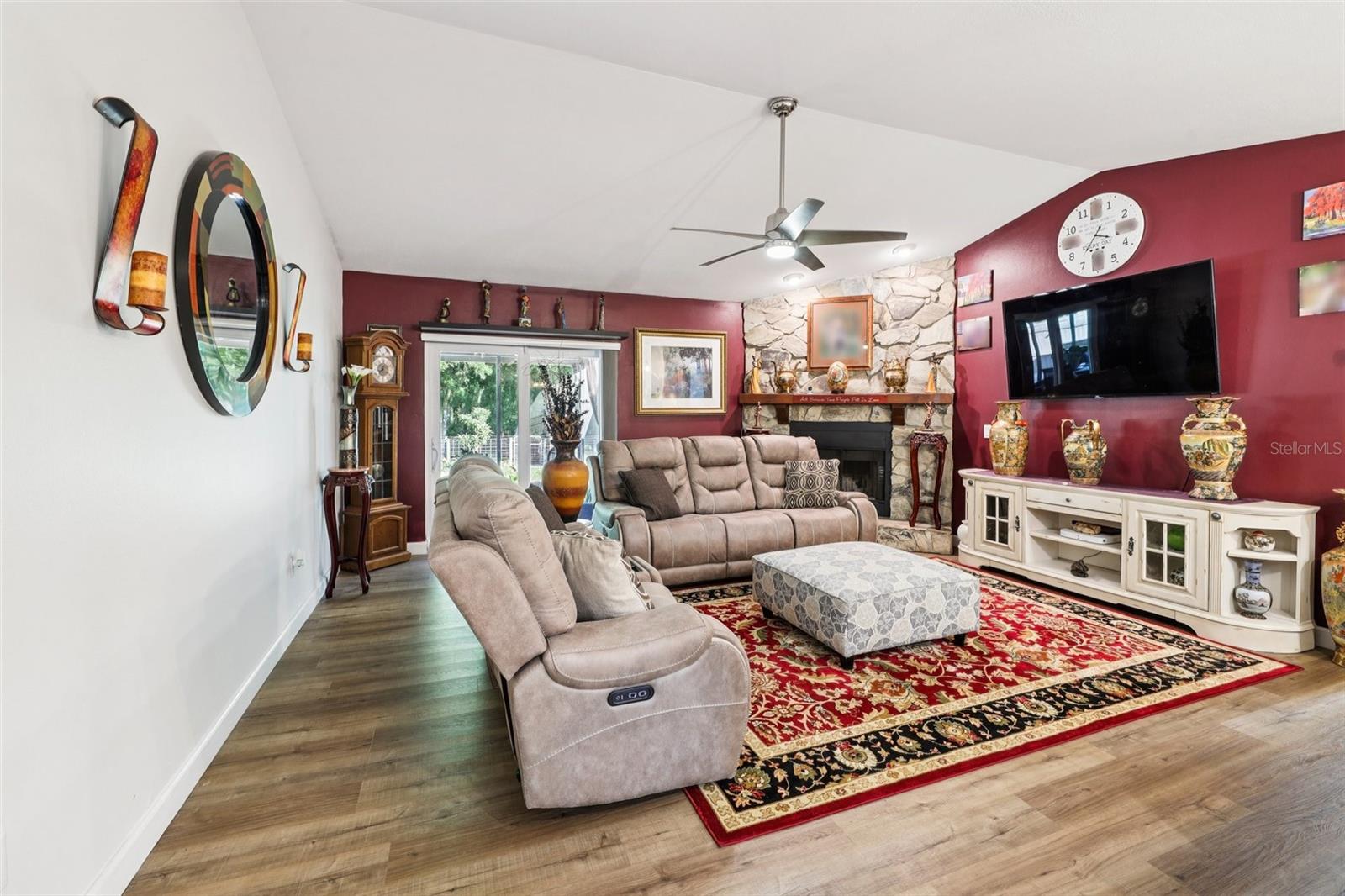 Image 8 of 71 For 5016 Swallow Drive