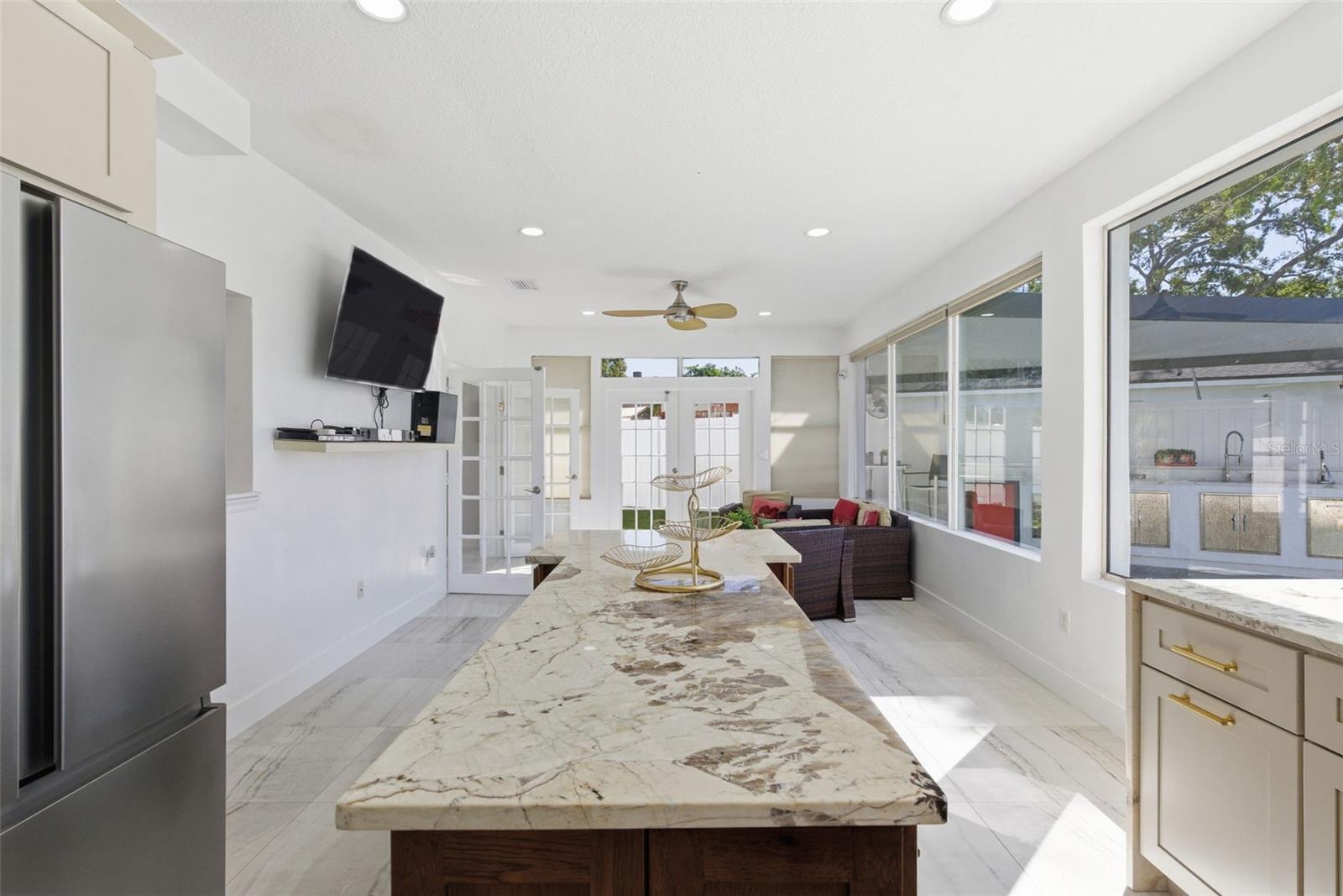 Image 16 of 67 For 7904 Woodlynne Avenue