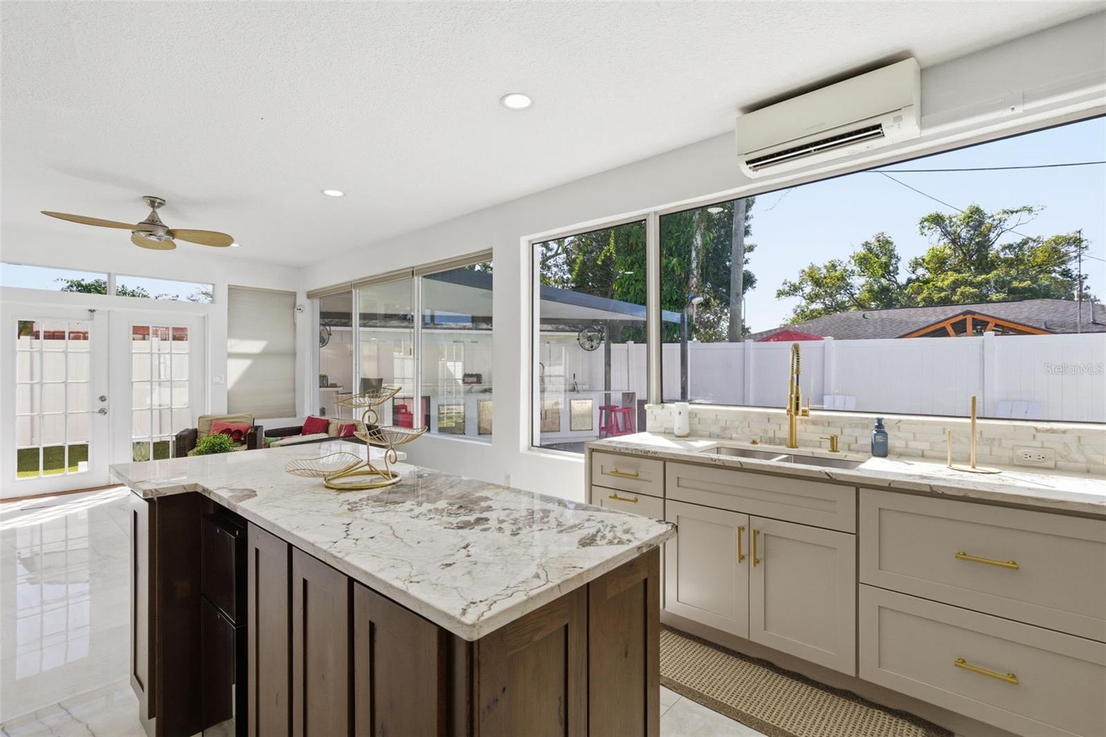 Image 20 of 67 For 7904 Woodlynne Avenue