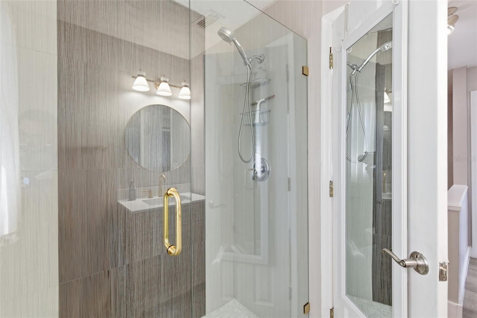 Image 39 of 67 For 7904 Woodlynne Avenue