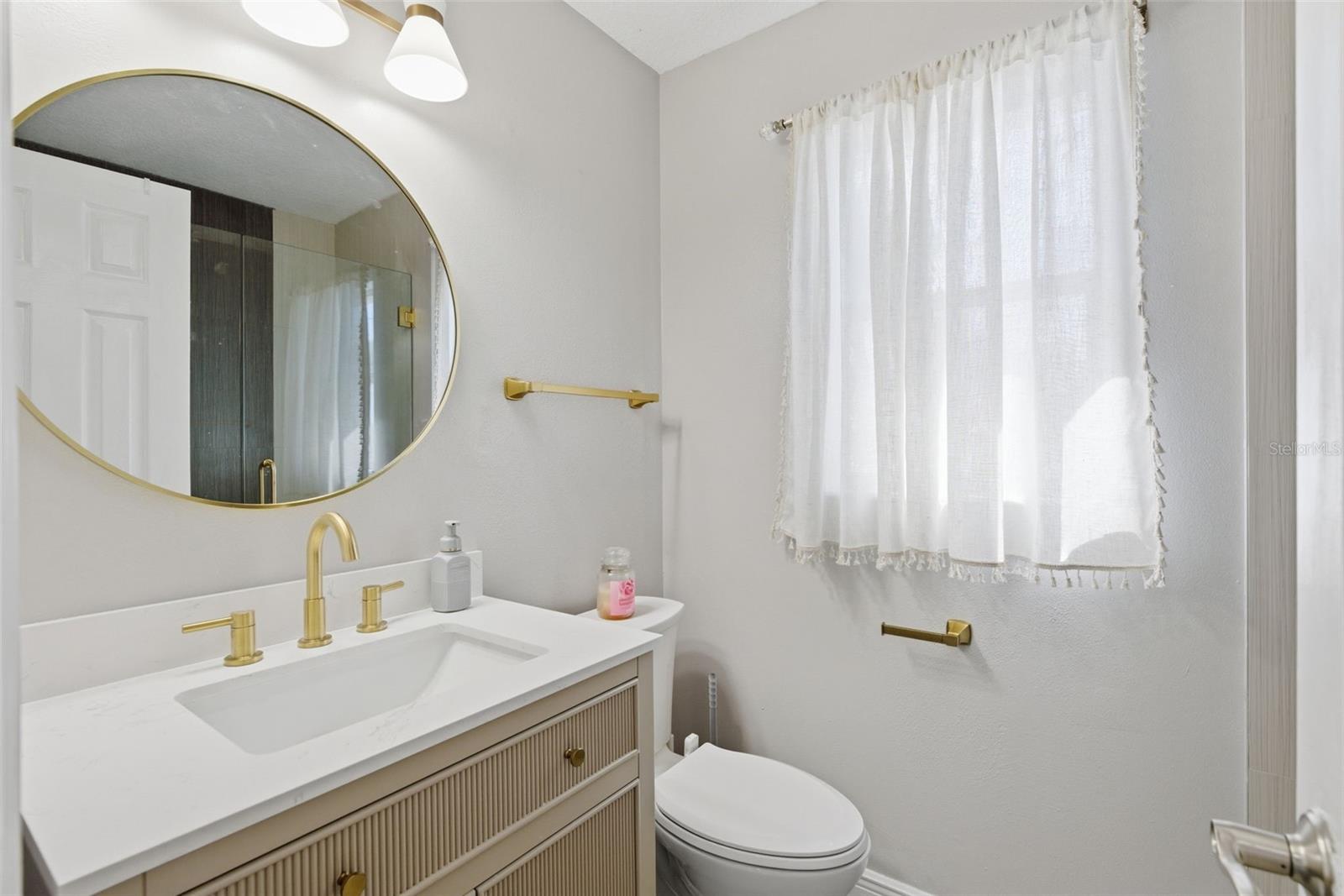 Image 40 of 67 For 7904 Woodlynne Avenue