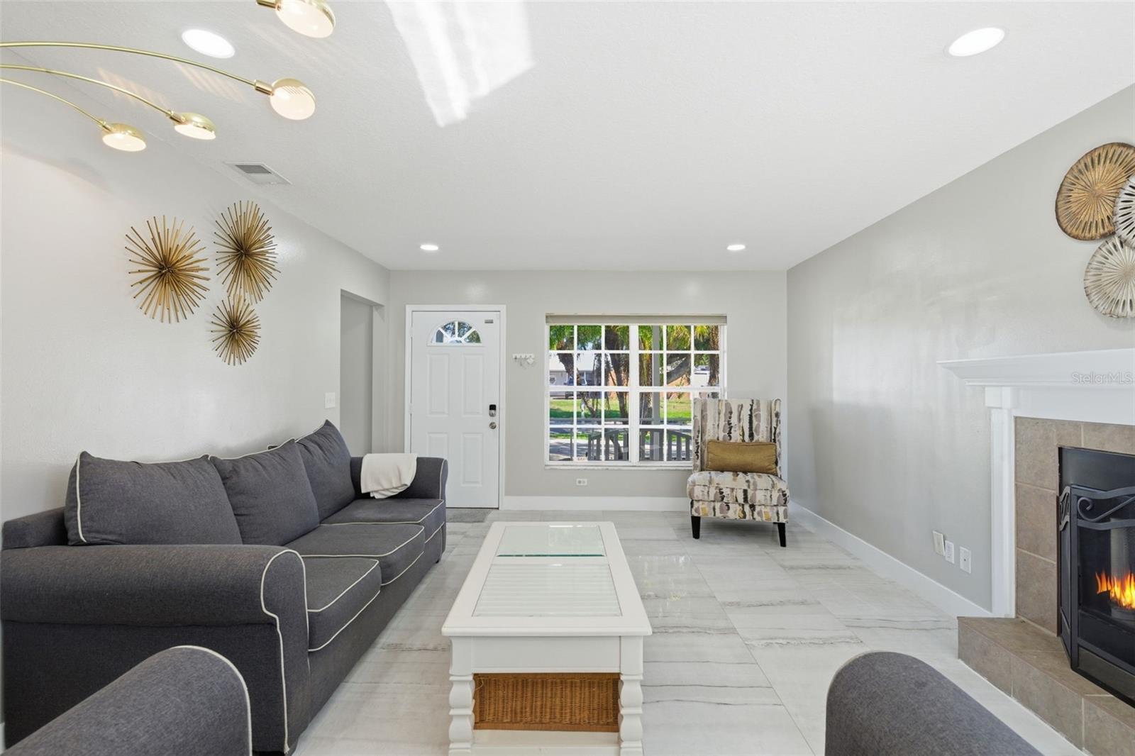 Image 8 of 67 For 7904 Woodlynne Avenue