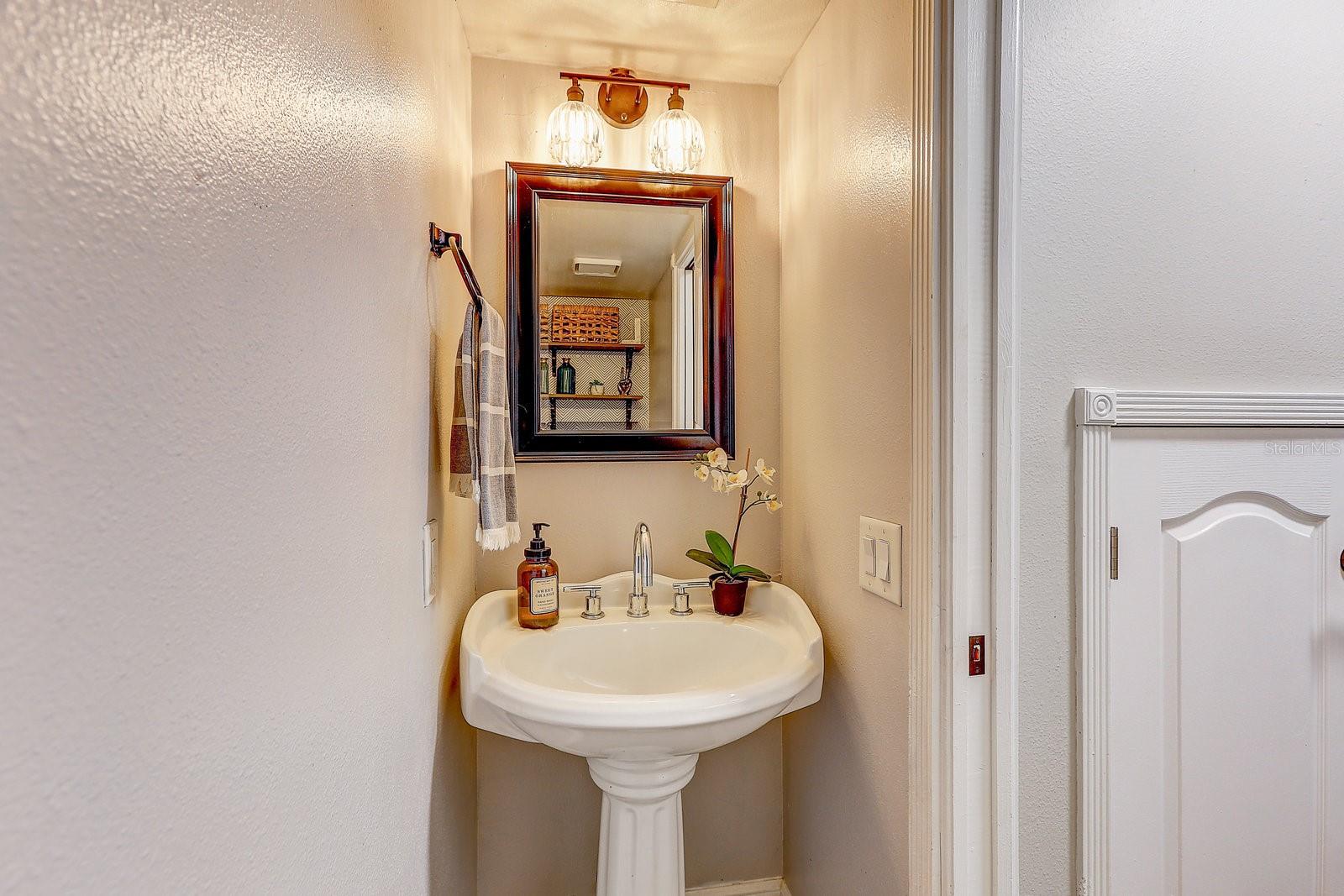 Image 21 of 59 For 1325 Windjammer Place