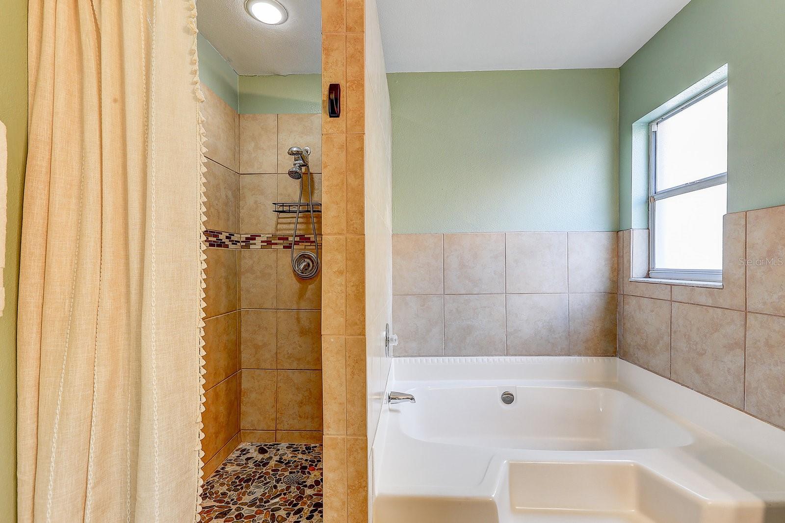 Image 29 of 59 For 1325 Windjammer Place