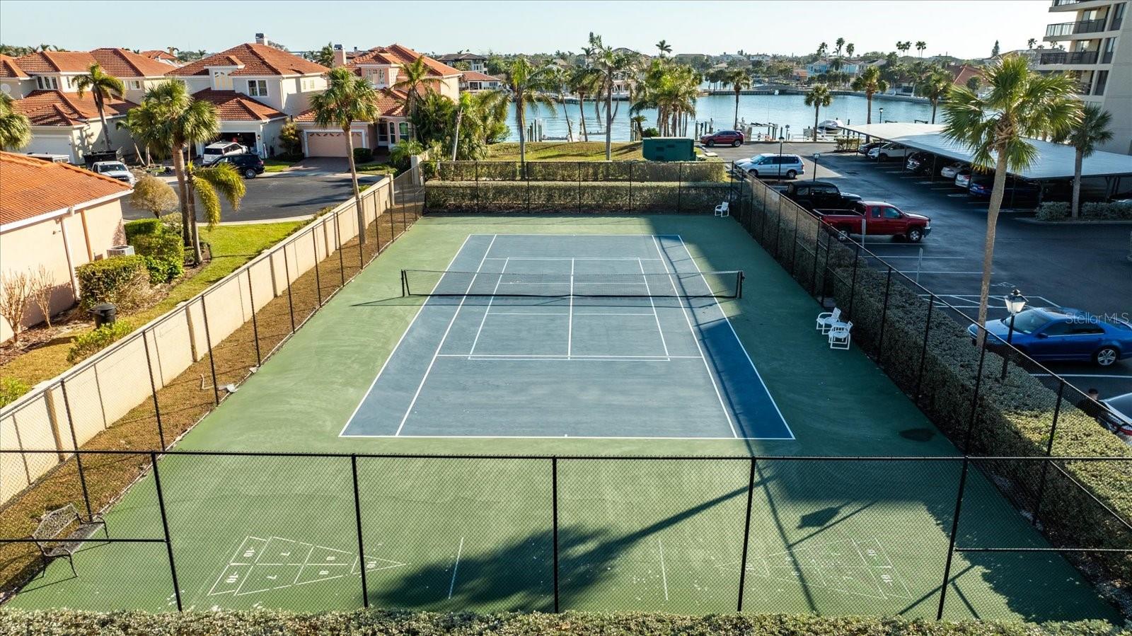 Image 44 of 63 For 1651 Sand Key Estates Court 78