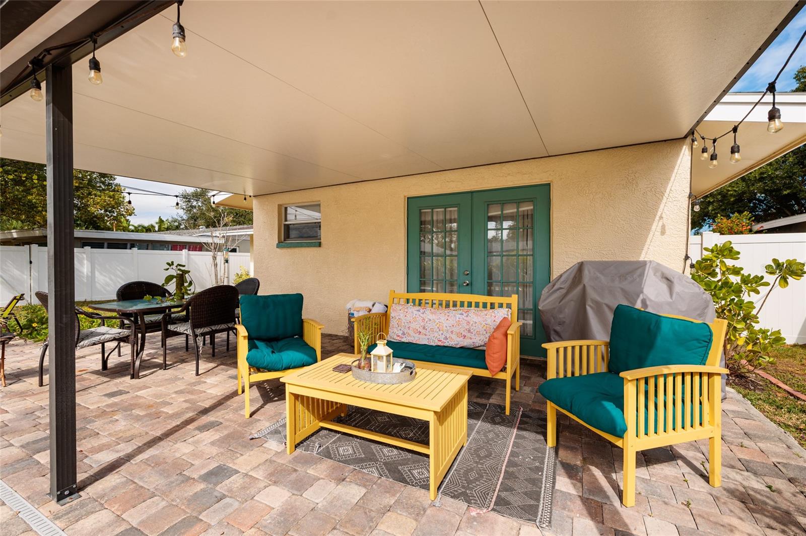 Image 27 of 39 For 230 43rd Avenue Ne