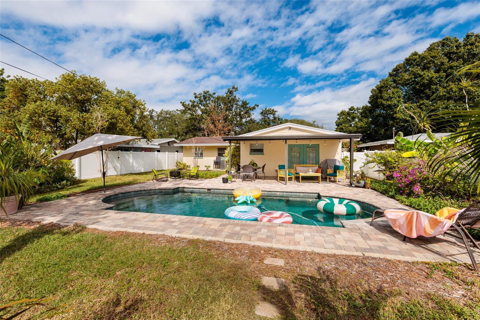 Image 30 of 39 For 230 43rd Avenue Ne