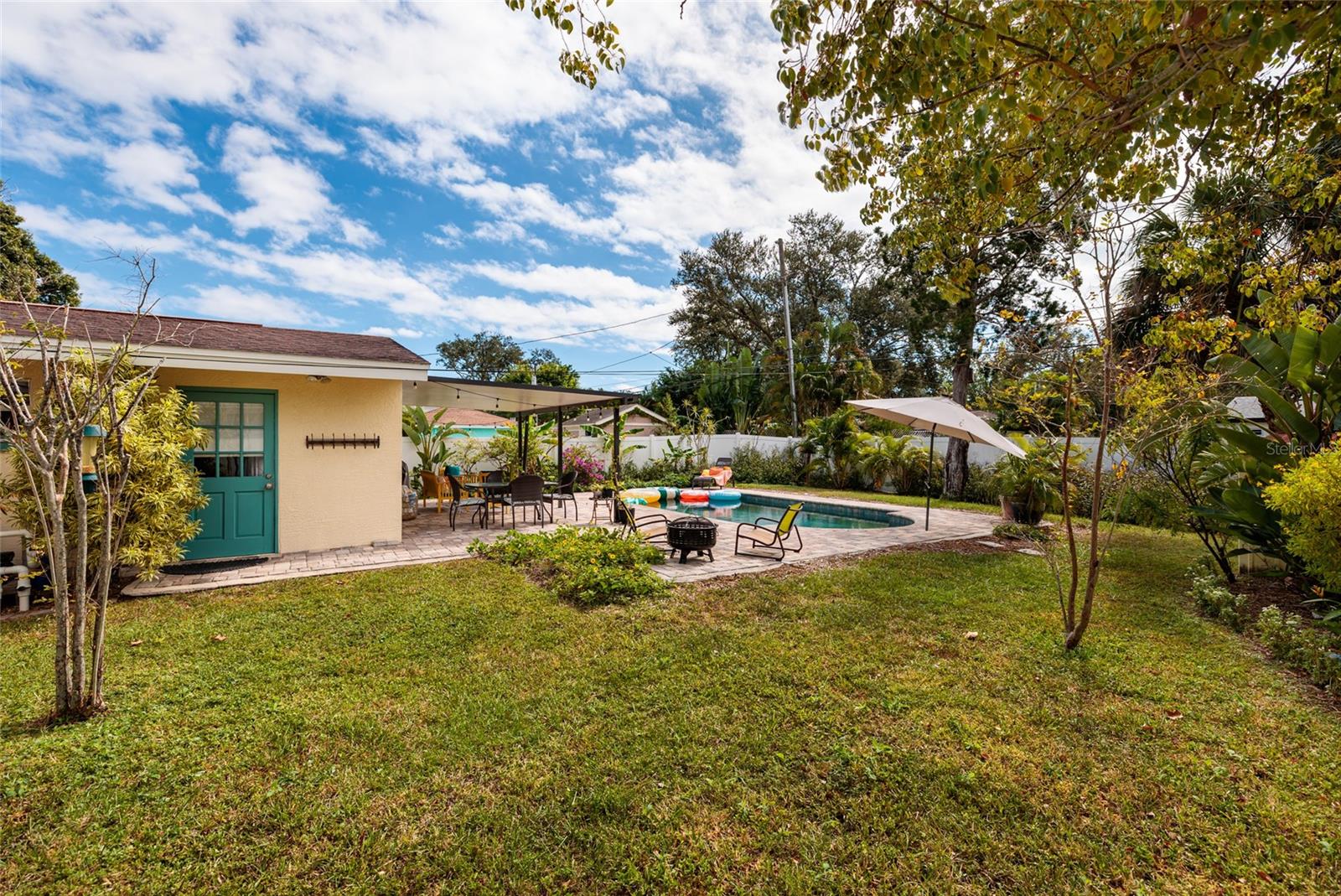 Image 32 of 39 For 230 43rd Avenue Ne