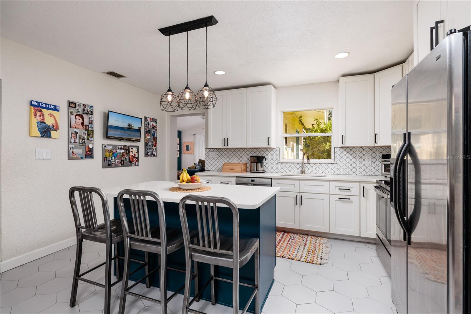 Image 9 of 39 For 230 43rd Avenue Ne