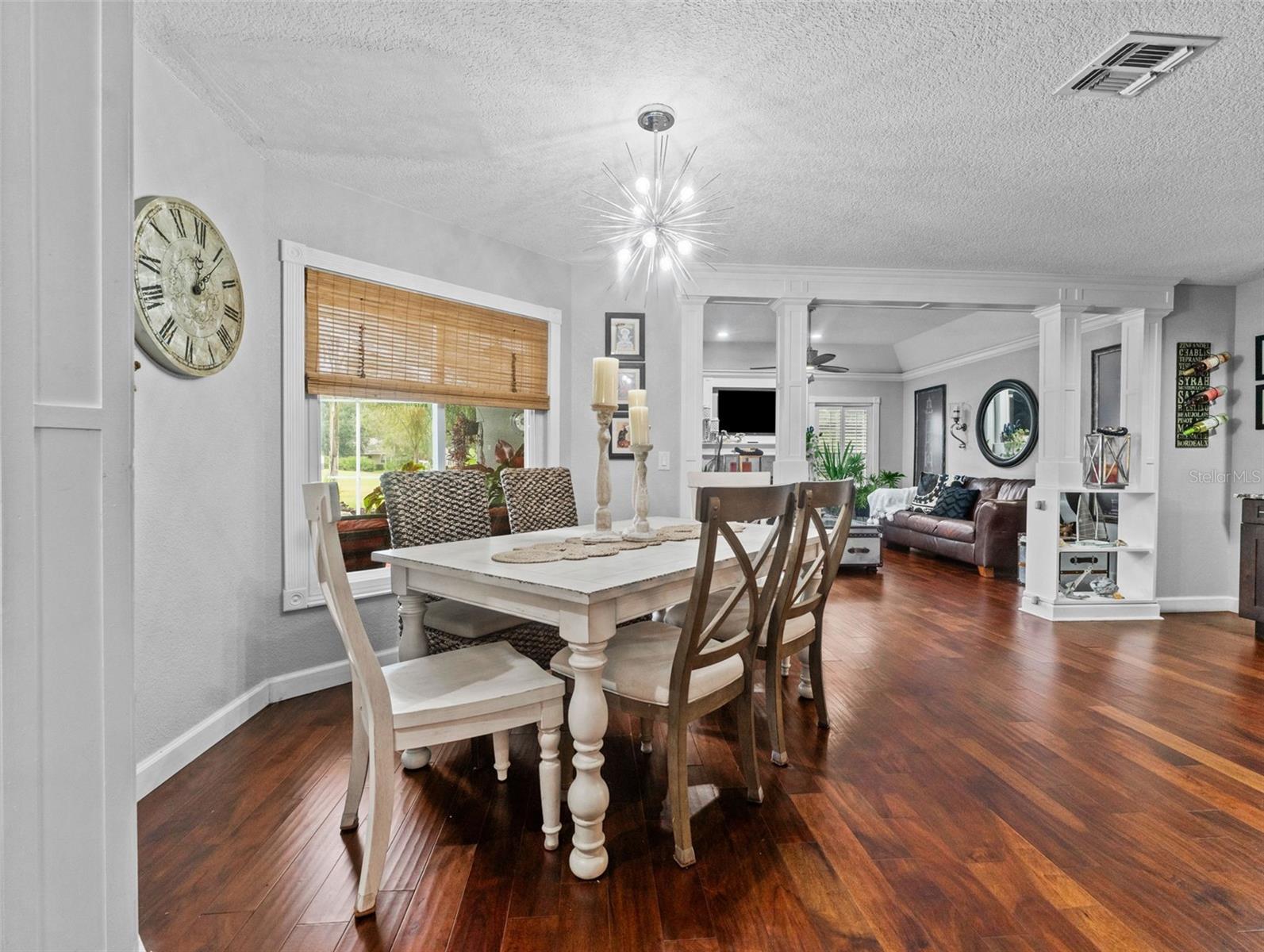 Image 14 of 50 For 5200 Camberlea Avenue