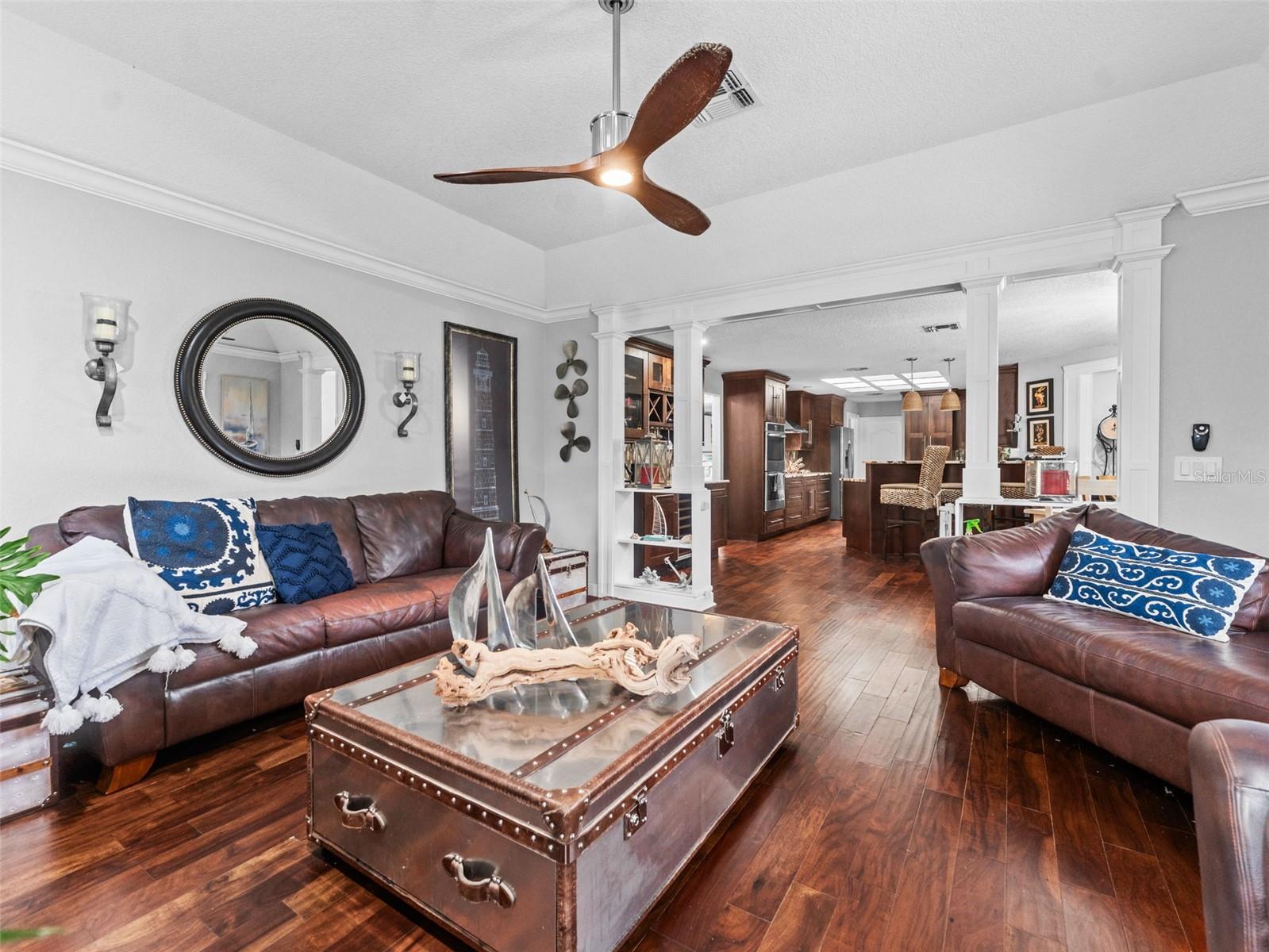 Image 16 of 50 For 5200 Camberlea Avenue